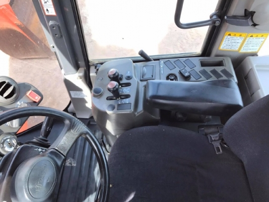 ขายรถตักล้อยาง HITACHI ZW150 (เทียบเท่า WA270-6) รถนอกนำเข้าจากญี่ปุ่น สภาพสวยพร้อมใช้ มีVDOการทำงานครับ ขายรถตักล้อยาง HITACHI ZW150 (เทียบเท่า WA270-6) รถนอกนำเข้าจากญี่ปุ่น สภาพสวยพร้อมใช้ มีVDOการทำงานครับ