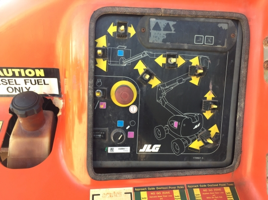 ขายรถกระเช้าJLGรุ่น450AJS2 รถนอกนำเข้าไม่เคยใช้งานในไทย ขึ้นสูง13.70เมตร เครื่องดีเซล3สูบ สภาพดีพร้อมใช้งาน มีให้เลือกหลายคันหลายขนาดLine:Jiraroj2909