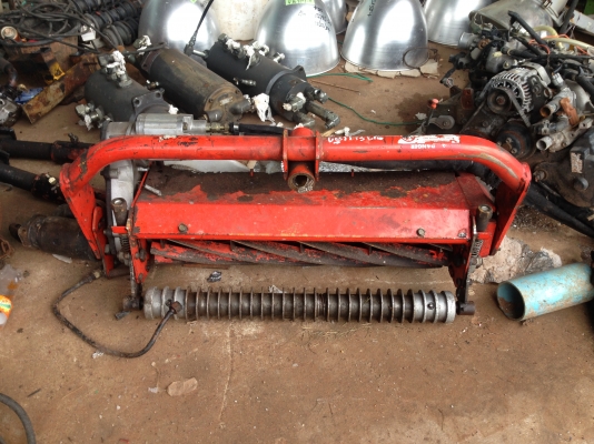 เครื่องตัดหญ้าไฮโดรลิค