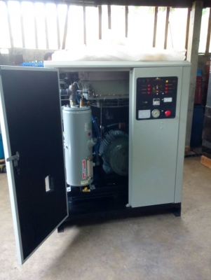 ขายเครื่องปั๊มลมโรตารี่ PUMA 40 HP เครื่องพร้อมใช้งาน รับประกัน 1 ปี พร้อมบริการตรวจเช็คฟรี 1 ปี