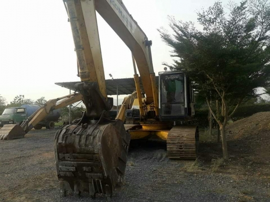 ขายรถแบคโค PC200-5 คอลโทลยาว ไฟฟ้าครบ แอร์เย็น เอกสารใบอินวอย รถสวยสภาพพร้อมใช้งาน ราคา600,000 สนใจโทร 090-8588220คุณนะ 093-3258446คุณบิว เว็บไซต์ส่วนตัว www.narong2truck.com www.truck.in.th/498 ID: narong498 ID: 09332584461 เพจ Facebook ณรงค์ ซื้อขายรถมื