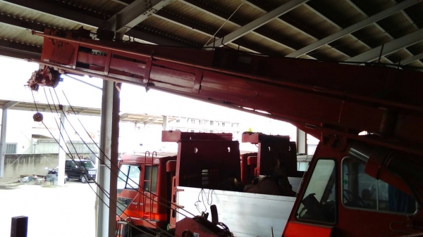 25ตัน TR250M-4 ปี1990 2,300ชม. สภาพสวยจัดๆ รถอยู่ญี่ปุ่น สนใจสั่งนำเข้าโทรได้เลยครับ