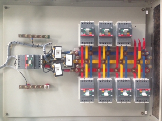 ขายตู้ Mdb Main breaker Abb 400A,250A,100A สภาพดี Pipat 098-2641749