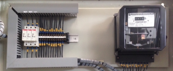 ขายตู้ Mdb Main breaker Abb 400A,250A,100A สภาพดี Pipat 098-2641749