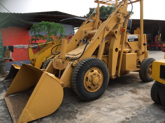 ขายรถตัก KOMATSU SD25 บุ้งกี๋1 คิว ขายรถตัก KOMATSU SD25 บุ้งกี๋1 คิว