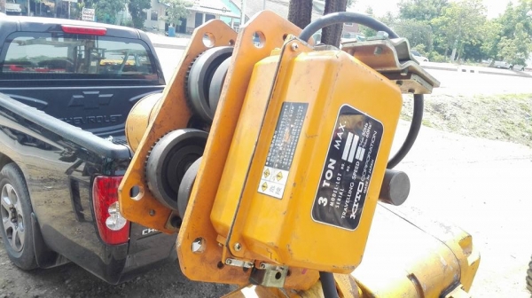 ** Sold ** รอกโซ่ไฟฟ้าญี่ปุ่น KITO 2.8 t 4 ทิศทาง โซ่ยาว 15 m ไฟ 380V ตัววิ่งด้านบนของใหม่ ลงตู้พร้อ ** Sold ** รอกโซ่ไฟฟ้าญี่ปุ่น KITO 2.8 t 4 ทิศทาง โซ่ยาว 15 m ไฟ 380V ตัววิ่งด้านบนของใหม่ ลงตู้พร้อ