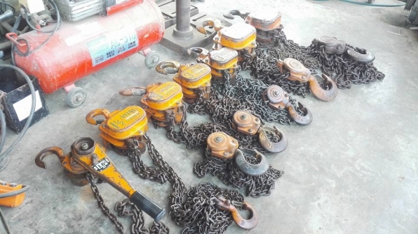 ** SOLD ** รอกโซ่สาวญี่ปุ่น VITAL 1.5 t - 10 t ของลงตู้สวยๆคัดมาพร้อมใช้