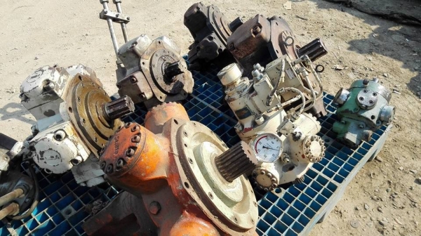 ** SOLD ** ปั้มห้าดาว เบอร์ 2-12 ของสดถอดจากเครื่องฉีดพร้อมใช้งาน ** SOLD ** ปั้มห้าดาว เบอร์ 2-12 ของสดถอดจากเครื่องฉีดพร้อมใช้งาน