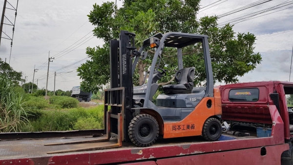 ขายด่วนรถยก TOYOTA 8FG15ยก1.5ตันเสาสูง3เมตรยางตันใหม่4เส้นรถนอกนำเข้ายังไม่เคยใช้งานในเมืองไทยเลย ขายด่วนรถยก TOYOTA 8FG15ยก1.5ตันเสาสูง3เมตรยางตันใหม่4เส้นรถนอกนำเข้ายังไม่เคยใช้งานในเมืองไทยเลย