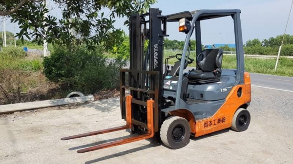 ขายด่วนรถยก TOYOTA 8FG15ยก1.5ตันเสาสูง3เมตรยางตันใหม่4เส้นรถนอกนำเข้ายังไม่เคยใช้งานในเมืองไทยเลย ขายด่วนรถยก TOYOTA 8FG15ยก1.5ตันเสาสูง3เมตรยางตันใหม่4เส้นรถนอกนำเข้ายังไม่เคยใช้งานในเมืองไทยเลย