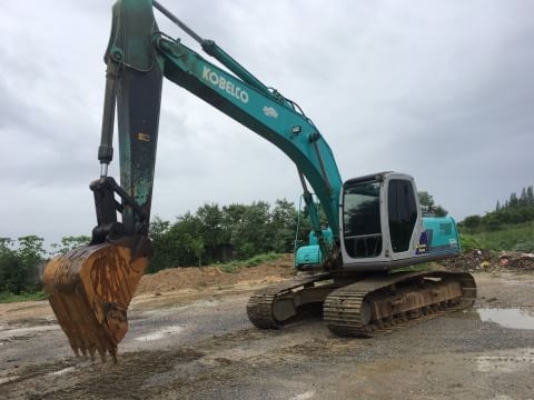 ขายKobelco sk200m6Yn10ซุปเปอร์สภาพพร้อมใช้ ติดต่อคุณอ๊อฟพิจิตร086-737-9991