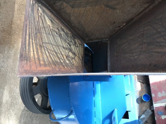 เครื่องสับไม้และวัชพืช