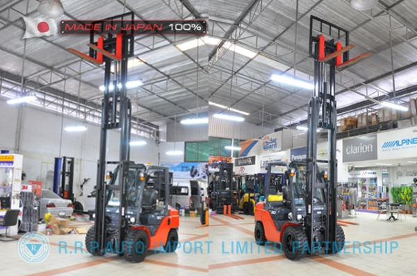 ขายรถโฟล์คลิฟท์มือสอง TOYOTA รุ่น 8FD30-11295 นำเข้าจากประเทศญี่ปุ่น 100\% ไม่เคยใช้งานในไทย