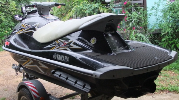 ขายเจ็ทสกีแรงๆ รีบเลยครับ. Yamaha  VXS 1800.ปี.2011