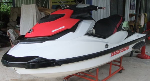 ขายเจ็ทสกี แรงๆ รีบเลยครับ ราคานี้ Seadoo GTS 130.1500.CC .ปี.2012