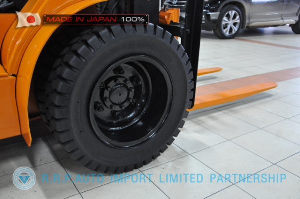 ขายรถโฟล์คลิฟท์มือสอง TOYOTA รุ่น TOYOTA รุ่น 7FD30-18007 นำเข้าจากประเทศญี่ปุ่น 100\% ไม่เคยใช้งานในไทย