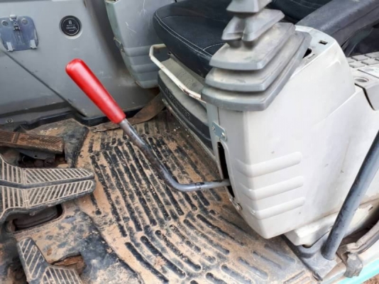 เก่านอก 2 ปี 1,050,000 บาท KOBELCO SK200 MARK 6 YN07 LQC  เครื่องดี ปั้มแรง โช่ใหม่ 2 ข้าง เอวแน่น ไฟฟ้าครบ แอร์เย็น เอกสารอินวอยท์  รถอยู่ มหาสารคาม โทร&amp;ไอดีไลน์ 0610710295