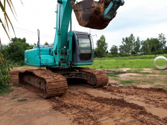 เก่านอก 2 ปี 1,050,000 บาท KOBELCO SK200 MARK 6 YN07 LQC  เครื่องดี ปั้มแรง โช่ใหม่ 2 ข้าง เอวแน่น ไฟฟ้าครบ แอร์เย็น เอกสารอินวอยท์  รถอยู่ มหาสารคาม โทร&amp;ไอดีไลน์ 0610710295