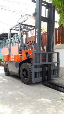 รถยกดีเซล NIssan j02 รถยกดีเซล NIssan j02