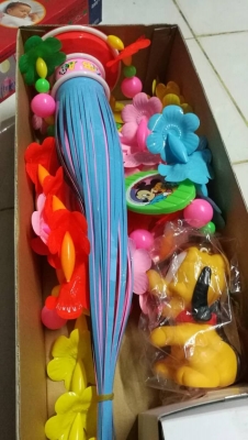 2 กล่อง 500 บ. ส่งฟรี083-2000058  LINE ID: line832923 โมบาย 2 ชุดของใหม่เก่าเก็บจากญี่ปุ่นชุดใช้ถ่านมีเสียงเพลงและหมุนๆ อีกชุดใช้ลานมีเสียงและหมุนด้วย