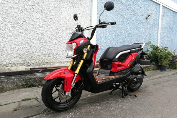Zoomer x 2016 ตัวท้อปรุ่นใหม่ล่าสุด รถบ้านแท้ มือเดียว เล่มชุดโอนครบ