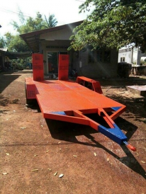 เทนเลอร์ขึ้นรถเกี่ยวข้าว68-70ใช้ดุมล้อหน้ารถยนต์เหล็กสี่นิ้วเพลาเหล็กสามประกบกันมาตราฐานยางเปอรเซ็นเกรดเอพร้อมส่งทั่วไทยครับ