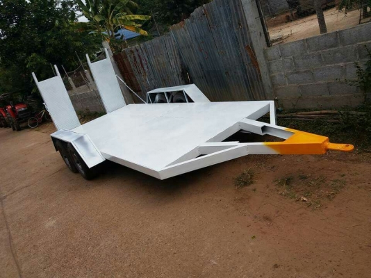 เทนเลอร์ขึ้นรถเกี่ยวข้าว68-70ใช้ดุมล้อหน้ารถยนต์เหล็กสี่นิ้วเพลาเหล็กสามประกบกันมาตราฐานยางเปอรเซ็นเกรดเอพร้อมส่งทั่วไทยครับ