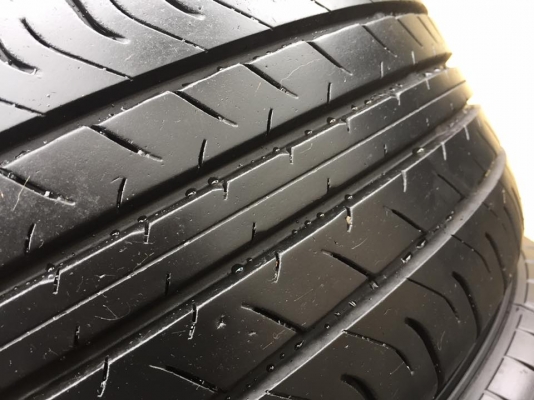 ขายยาง DUNLOP SPORT MAXX 050 215-55-17 ปี15 ดอกหนาจัด ไม่มีตำหนิ ไม่มีปะ ชุดละ 5,900 บาท