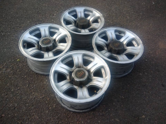 ขายล้อแม็กนอก INTER SPEED JAPAN ขอบ 15 4 วง ราคา 3,900 บาท ขายล้อแม็กนอก INTER SPEED JAPAN ขอบ 15 4 วง ราคา 3,900 บาท