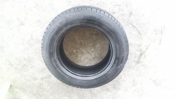 ขายยาง215/65/16 ปี 2915 MICHERLIN  4 เส้น