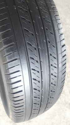 ขายยาง215/65/16 ปี 3015 DUNLOP LT37 4 เส้น ขายยาง215/65/16 ปี 3015 DUNLOP LT37 4 เส้น