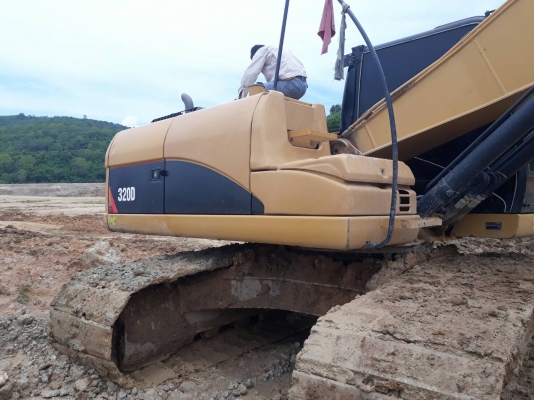 ขายรถแม็คโคร....เบอร์ 9 ยี้ห้อ CAT รุ่น 320D.. สภาพสวย พร้อมใช้งาน ,เล่มพร้อม