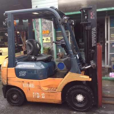 +++ ขายโฟล์คลิฟท์  TOYOTA 7FD15  ขนาด  1.5  ตัน  เครื่องยนต์ดีเซล  เสา  3  เมตร  เกียร์ออโตเมติค  งา 1,070  มม.  ยางตันครับ
