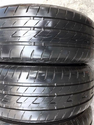 ยางBRIDGESTONE รุ่น Ecopia EP200. 215 60R16 ปี2016 สภาพสวยมากๆดอกเต็มๆคุ้มสุดๆใช้อีกยาวๆไม่แพง