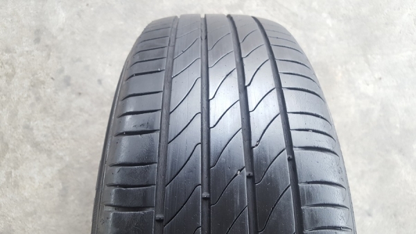 ขายยาง195/65/15 ปี 4614 MICHERLIN 3ST 4 เส้น