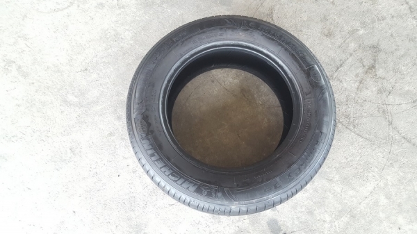 ขายยาง195/65/15 ปี 4613 MICHERLIN 3ST 4 เส้น
