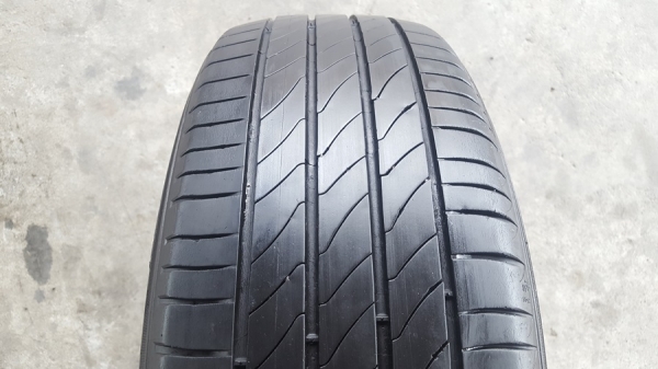 ขายยาง195/65/15 ปี 4613 MICHERLIN 3ST 4 เส้น