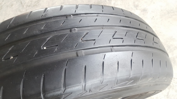 ขายยาง195/60/15 ปี 14/3+13/2เส้น BRIDGESTONE EP200 4 เส้น ขายยาง195/60/15 ปี 14/3+13/2เส้น BRIDGESTONE EP200 4 เส้น