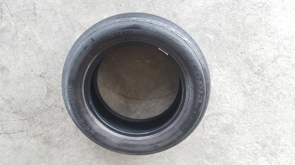 ขายยาง195/60/15 ปี 14/3+13/2เส้น BRIDGESTONE EP200 4 เส้น ขายยาง195/60/15 ปี 14/3+13/2เส้น BRIDGESTONE EP200 4 เส้น