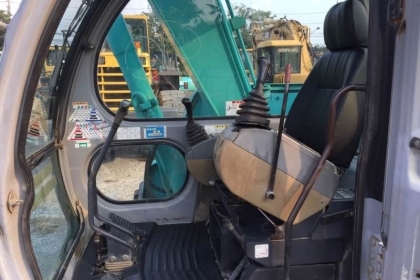 ขายรถแมคโค KOBELCO SK60-3 super อามพิเศษ นำเข้าจากญี่ปุ่น โทร.090-986-2521 อ๊อบ