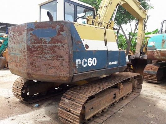ขายKOMATSU PC60-6  เก่าญี่ปุ่นแท้  มีลายแย๊ก  เดิมๆๆ  เครื่องปั๊มดี  5,XXX  ชั่วโมง  ลองระบบกันได้ทุกวัน  โทร  089-3818694  ดวงนภา