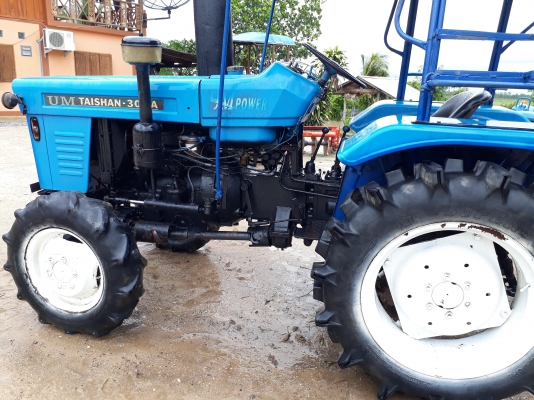 จัดส่งเสี่ยจังหวัดกาญจนบุรี ขายรถไถไทซัน30แรงม้า ขับเคลื่อน4ล้อ พวงมาลัยเพาเวอร์ พร้อมใช้งาน