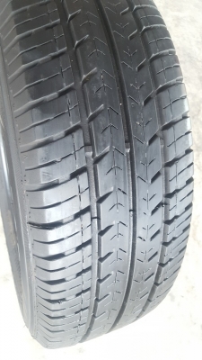 ขายยาง205/70/15 ปี 2716 THUNDERER R402  4 เส้น