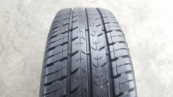 ขายยาง205/70/15 ปี 2716 THUNDERER R402  4 เส้น