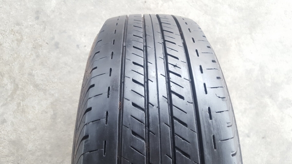 ขายยาง215/70/15 ปี 1213 BRIDGESTONE R611  4 เส้น