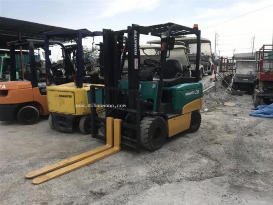 รถยกไฟฟ้า KOMATSU FB25EX-11 จาก230,000 เหลือ170,000 บาท รหัสสินค้า : 81004679 www.nihonmono.com