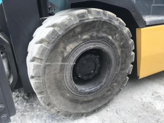 รถยกไฟฟ้า KOMATSU FB25EX-11 จาก230,000 เหลือ170,000 บาท รหัสสินค้า : 81004679 www.nihonmono.com