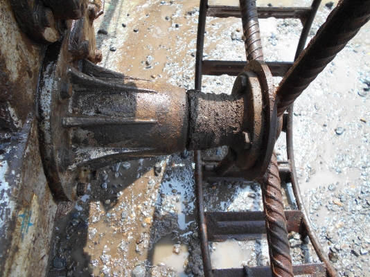 ขายตัวช้างเหล็กตัวให่ญเข็งแรงครับ 0810074646 อ่างทอง