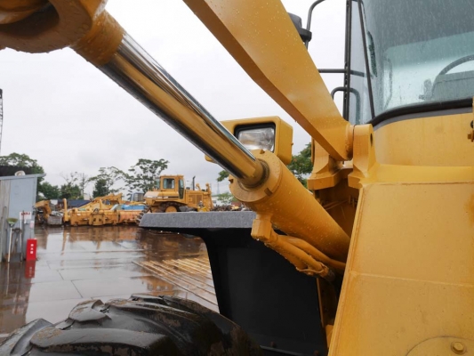 ขาย รถสวยมาก KOMATSU WA100-3 สภาพเหมือนป้ายแดง มือ2นำเข้าจากญี่ปุ่น สนใจโทร.090-986-2521 อ๊อบ