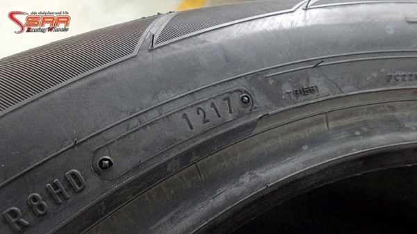 DUNLOP SP MAXX 050 225/60R18 เส้นละ 6,000 บาท